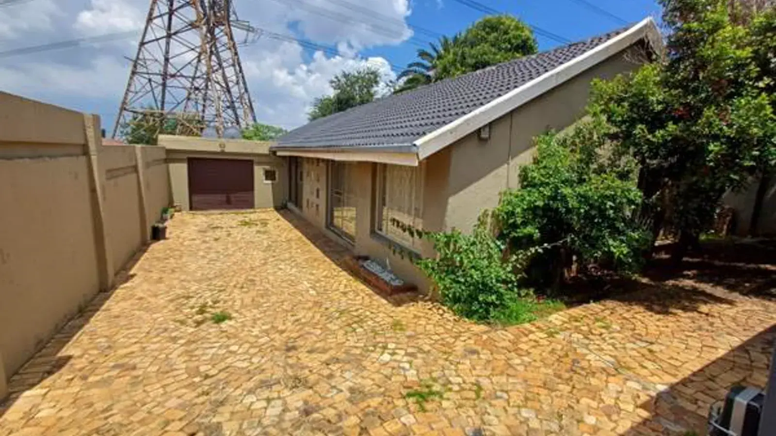 Tulisa Park, Gauteng